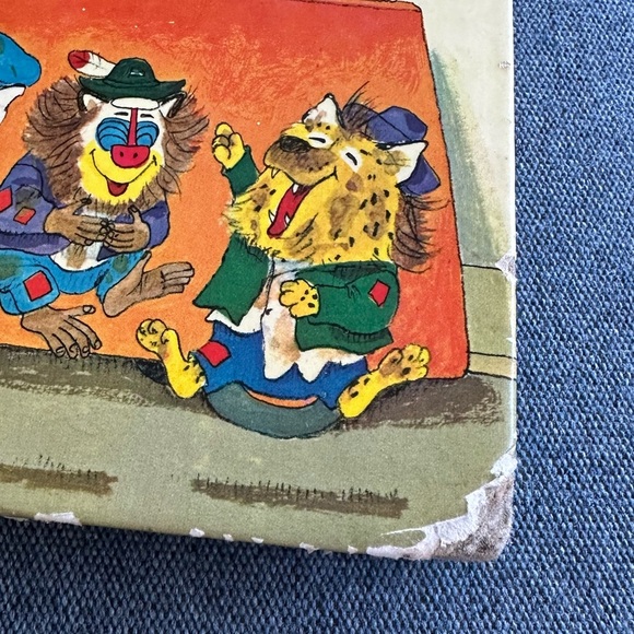 Richard Scarry's Storybook Dictionary for Kids - Picture 3 of 13